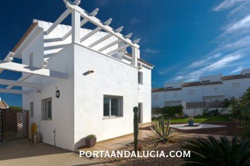 Villa en Huelva