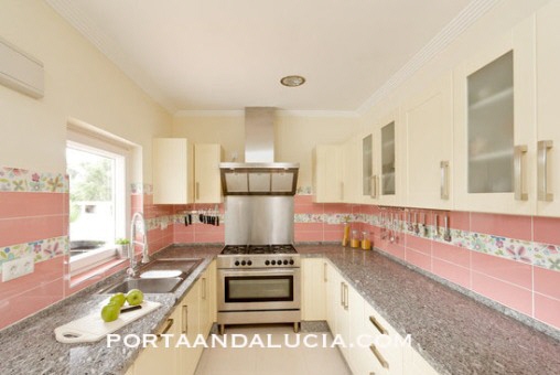 Cocina funcional muy moderna