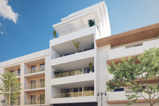 Ático espascioso en un complejo residencial en la playa de Estepona