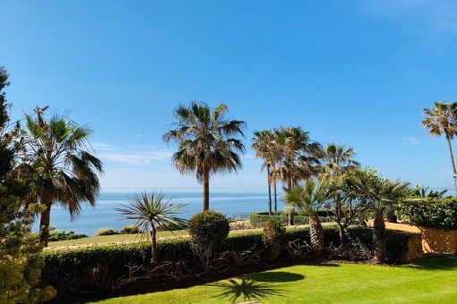 Apartamento de lujo con 3 dormitorios en primera línea de playa, en Granados del Mar