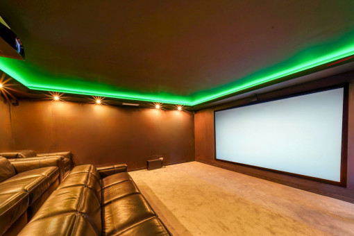 Cine